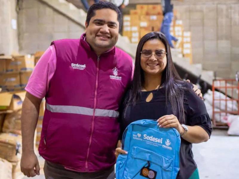 José Carlos Cardona Erazo, exministro de Sedesol, e Isis Cuéllar, diputada de Libre, no son los únicos responsables del manejo de los fondos, hay instituciones, militantes y oenegés de por medio.