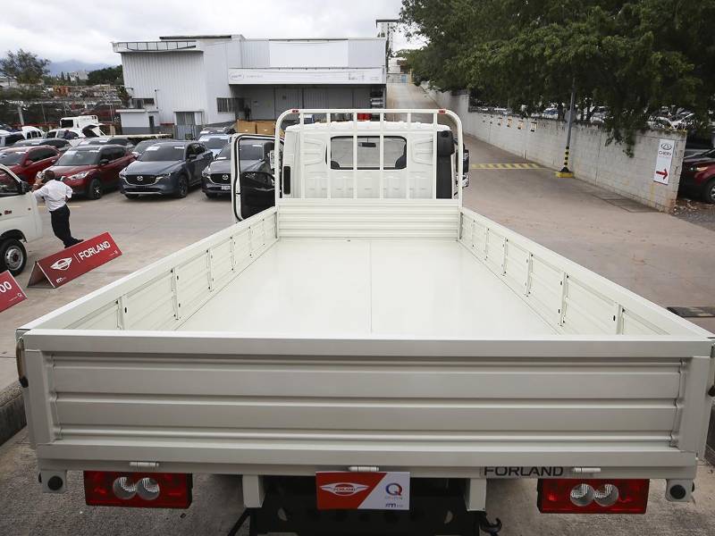 El diseño renovado de Forland combina funcionalidad, tecnología y robustez para optimizar operaciones.