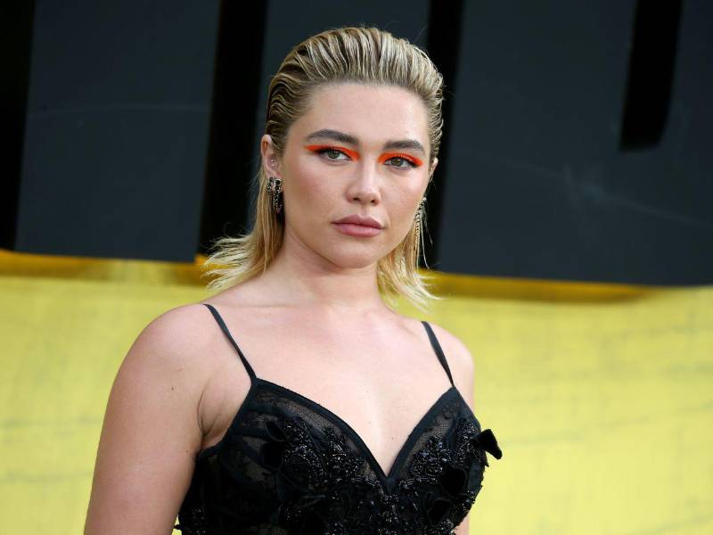 En una reciente entrevista con el periodista Louis Theroux, la actriz británica Florence Pugh hizo una confesión honesta y sincera: hay una película en su filmografía de la que desearía no haber formado parte.