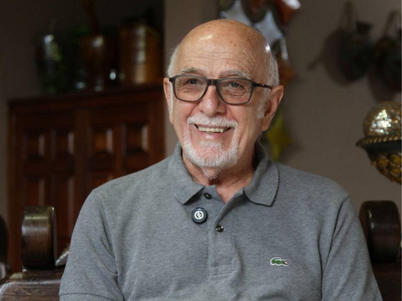 Nabil Kawas nació en Yoro. Estudió la primaria y secundaria en Honduras y luego se fue a Costa Rica, donde conoció a su esposa. Tiene 81 años y es fiel creyente que la vida es de ciclos.