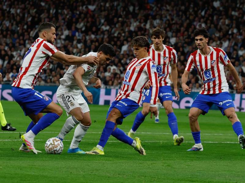 Imágenes del desarrollo del partido.