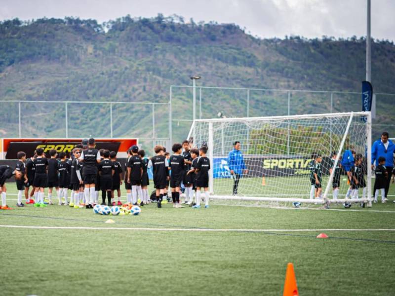 Diunsa inaugura los Clinics de la Fundación Real Madrid en Tegucigalpa