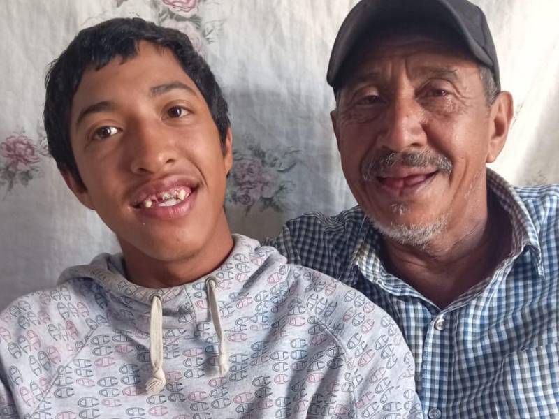 Don José Corea agradece el respaldo solidario y asegura que no se rendirá hasta reunir el dinero necesario para la operación de su hijo Edwin.