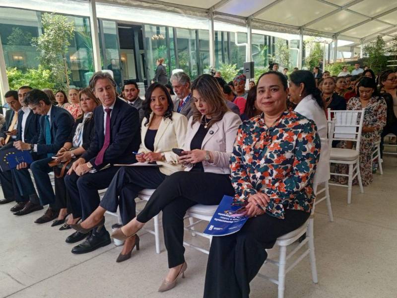 El evento incluyó una conferencia marco, así como paneles con expertas nacionales e internacionales, promoviendo un diálogo plural y constructivo.
