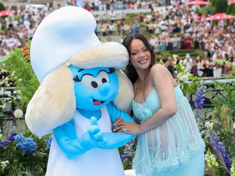 La aparición de la cantante, que llevaba un tiempo en duda debido al fallecimiento de su padre, Ronald Fenty, el pasado 31 de mayo, se confirmó hace tan solo unos días.