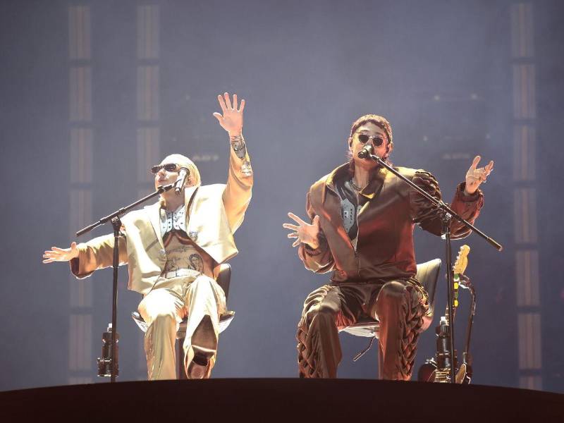 El dúo, que ya había ganado cinco Latin Grammy en la edición reciente, se impuso ante trabajos de Aterciopelados, Bomba Estéreo con Rawayana, Los Wizzards y Fito Páez.