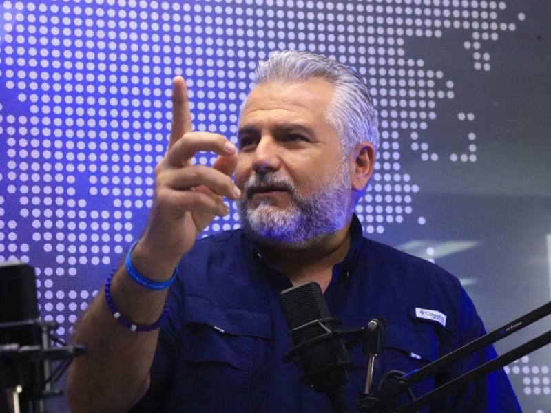 Júnior Burbara presentó su plan para San Pedro Sula, enfocándose en desarrollo urbano, transparencia, obras públicas y modernización de servicios municipales.