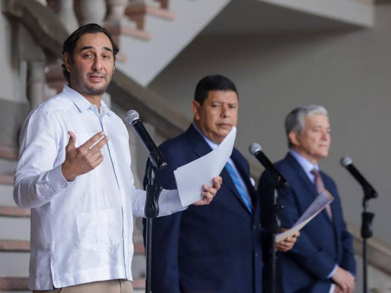 Durante la conferencia, las autoridades también informaron sobre el interés de empresas internacionales en invertir en el sector eléctrico hondureño.