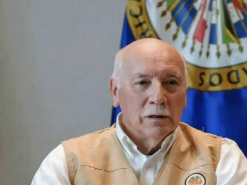 El funcionario exhortó a los actores políticos a actuar con responsabilidad y evitar acciones que retrasen el proceso.