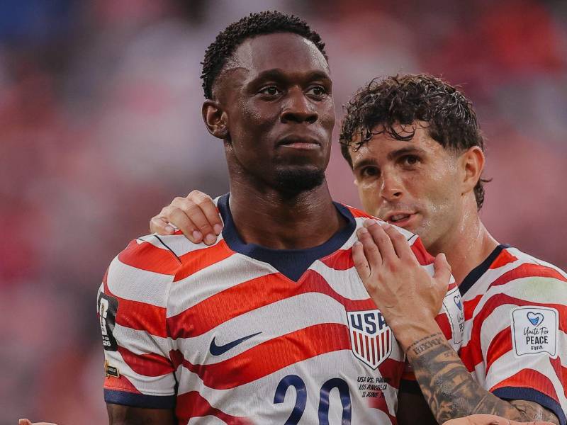 El fútbol te puede dar historias increíbles y la de Folarin Balogun, goleador de Estados Unidos, es una de ellas. El delantero que se despachó con dos goles en el Estados Unidos vs Paraguay cuenta con una historia digna de una película.