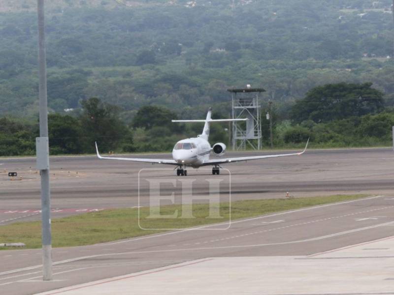 Video: el momento exacto del aterrizaje de Juan Orlando Hernández en Honduras