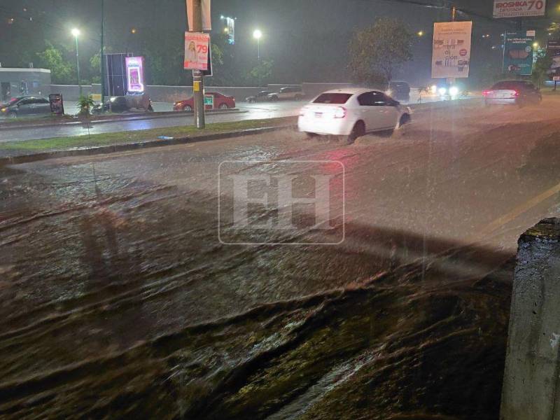 Las lluvias continuarán este viernes 29 de mayo en gran parte del territorio hondureño debido a una vaguada en niveles medios de la atmósfera y al constante ingreso de humedad proveniente del océano Pacífico, informaron las autoridades meteorológicas.
