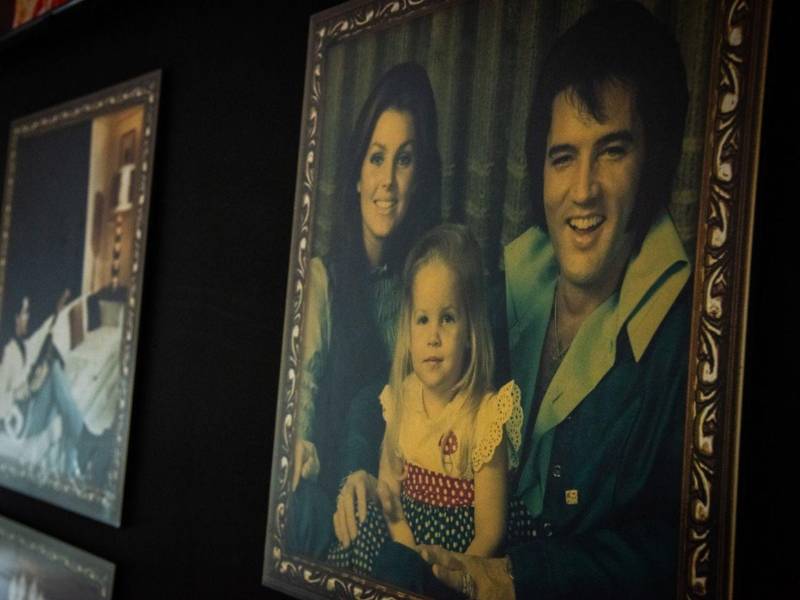 Priscilla Presley enfrenta demanda por presunto fraude de 50 millones de dólares