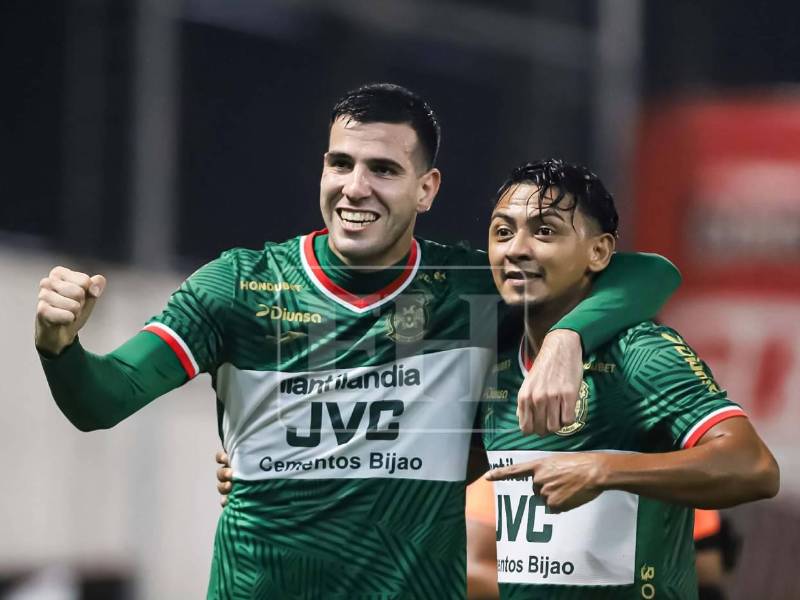 Imágenes del desarrollo del partido.