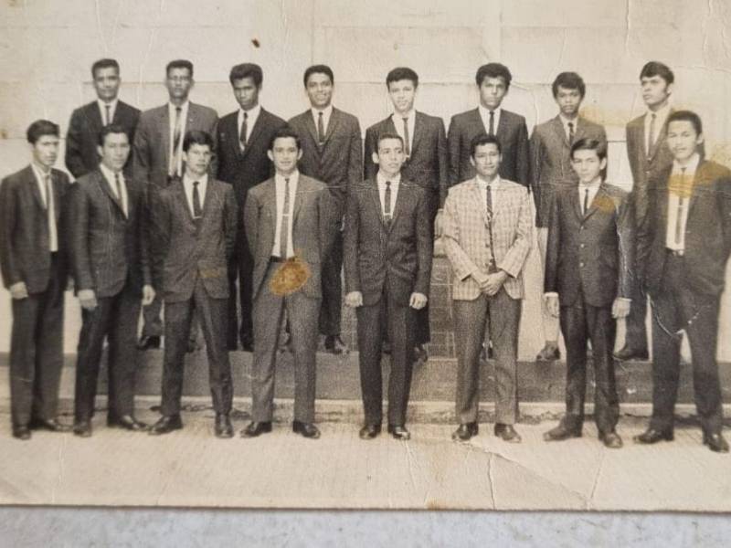Juan Ramón Durán ue parte de la promoción de maestros de educación primaria (1969) de la Escuela Normal de Varones Pedro Nufio.
