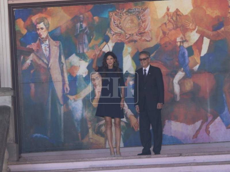 La enviada especial del presidente de Estados Unidos para el Escudo de las Américas, Kristi Noem, llegó la mañana de este domingo a Casa Presidencial para reunirse con el mandatario hondureño Nasry Asfura.