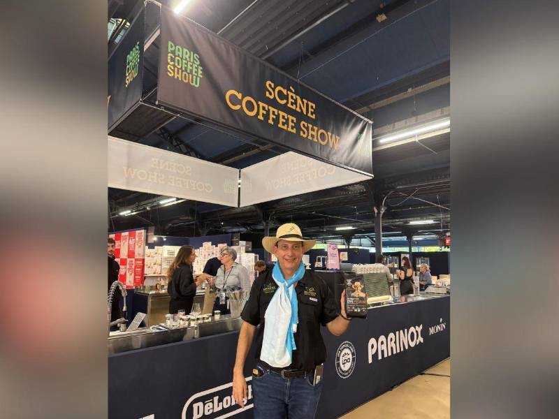 Con su innovador proceso Red Honey, el aromático nacional deslumbra en escenarios internacionales y asegura su boleto a la gran cita mundial.