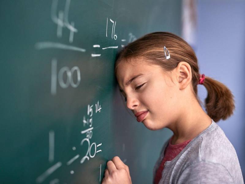 Recuérdele a sus hijos que cada paso que dan, por pequeño que parezca, cuenta. No permita que se sientan frustrados por no obtener un 100% todo el tiempo.