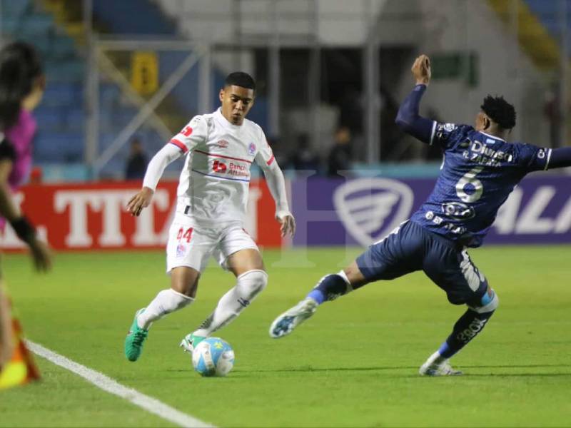 Imágenes del desarrollo del partido.