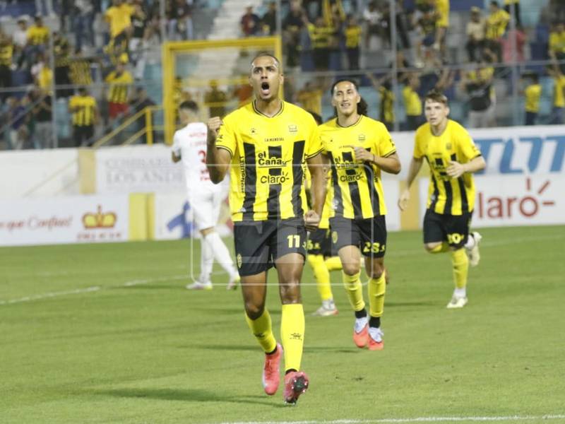 Real España desenmascara a Olimpia en el Morazán y sigue con la ilusión de estar en la final