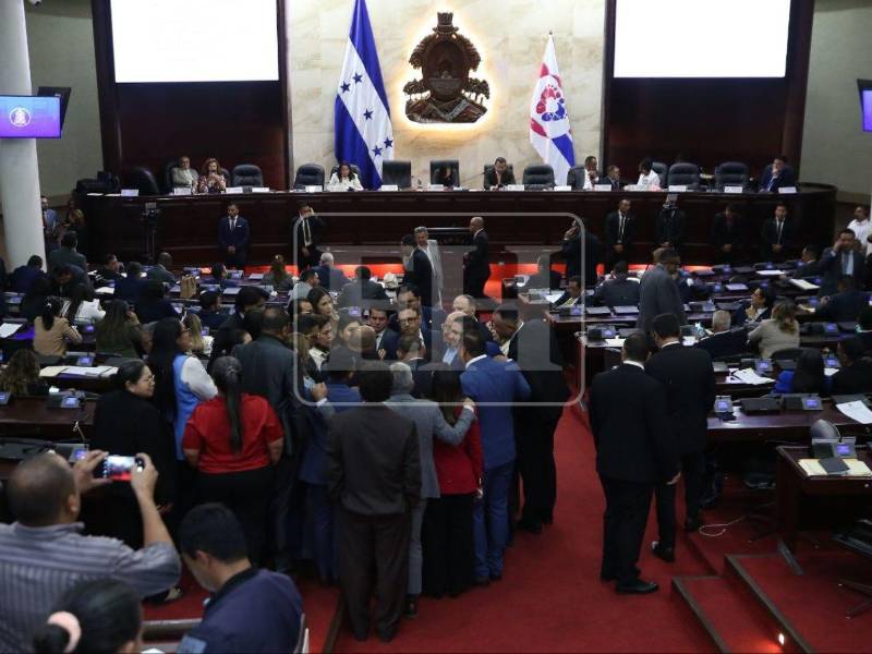 El Congreso dio luz verde a una inversión de más de 11,500 millones de lempiras en infraestructura vial.