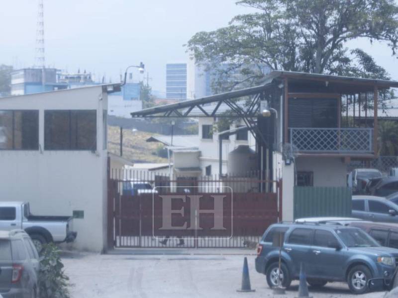 El hermetismo reinaba la mañana de este sábado en las instalaciones de la Dipampco, tras la intervención de la Didadpol.