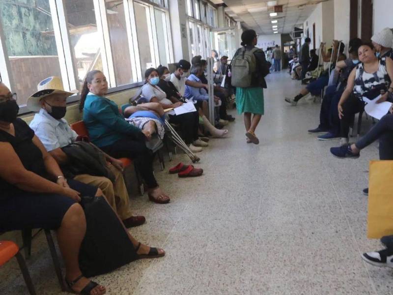 Los médicos estuvieron 48 días en paro de labores tras no llegar a un acuerdo con el Gobierno por el retraso en los salarios. Este lunes retoman la consulta en los centros públicos del país.