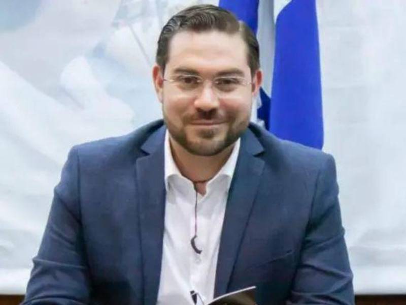 Jorge Cálix está luchando aparecer como diputado de Cortés, a pesar de las resoluciones del TJE.