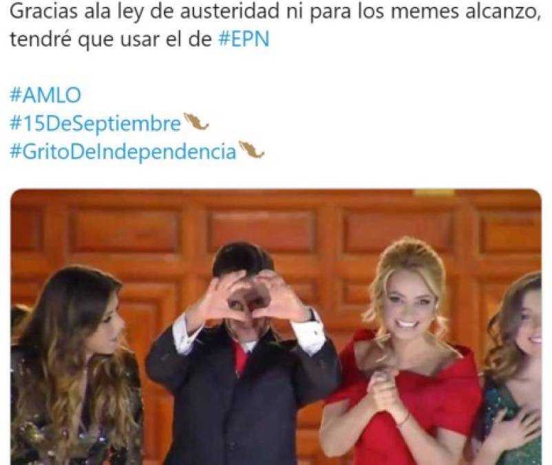 AMLO no se salvó de los memes por el emotivo grito de independencia