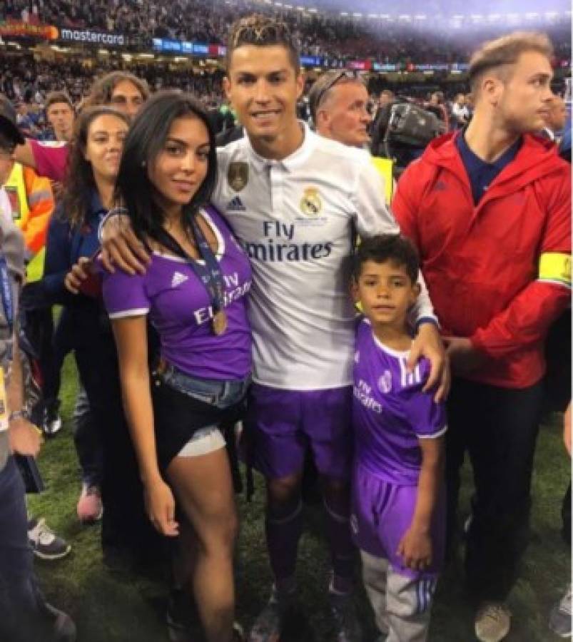 Georgina Rodríguez publica foto junto a Cristiano Junior en medio de polémica