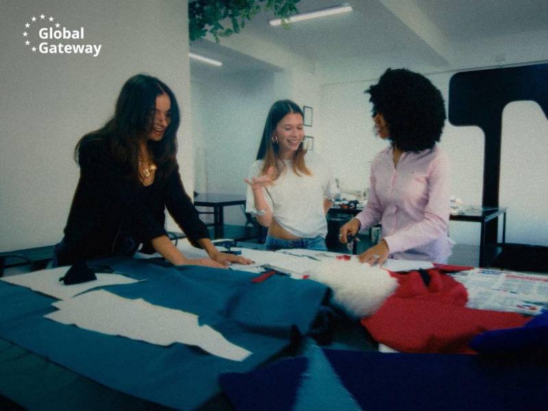 La campaña CONECTA: El Hilo, impulsada por la Unión Europea, busca visibilizar entre la juventud de Centroamérica iniciativas de cooperación relacionadas con educación, comercio, innovación, empleo y energías renovables.