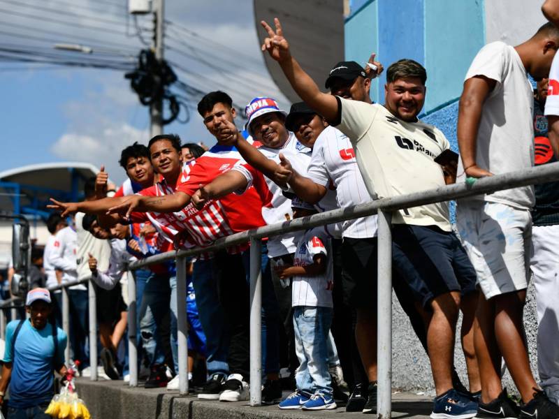 Olimpia golea a Real España y se corona campeón del Clausura consiguiendo el título 39