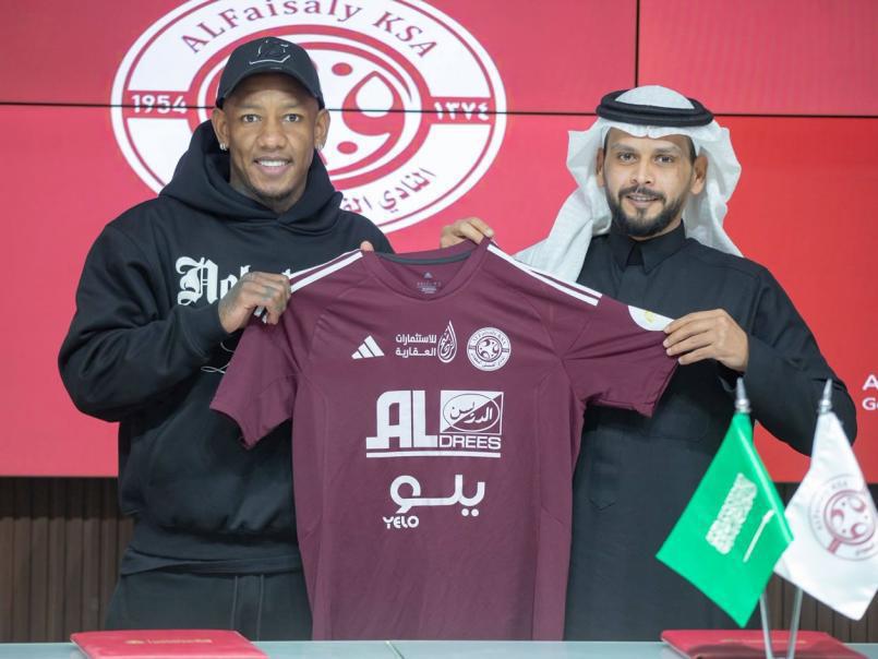 Fichajes: Se va de Motagua y Marathón lo quiere; Auzmendi a Boca Juniors y actualidad de Olimpia