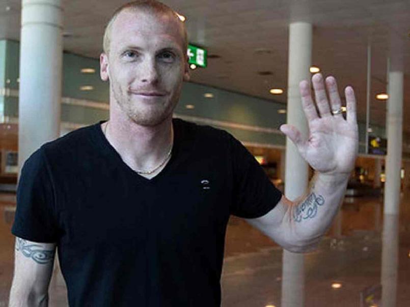 De ser campeón como futbolista profesional a trabajar en una tienda: Su nueva vida en Europa