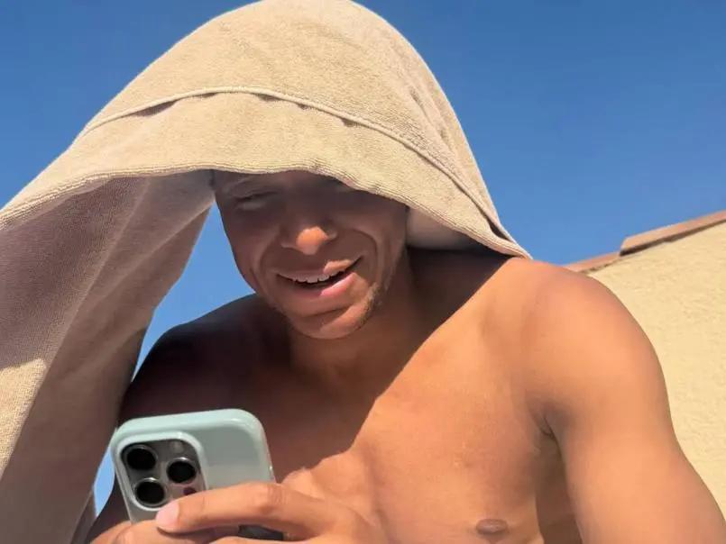 Mbappé toma decisión de finalizar contrato y está negociendo un nuevo acuerdo