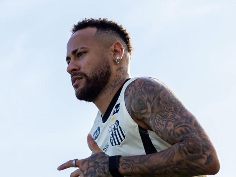 Neymar coquetea con una chica pero se lleva tremenda sorpresa