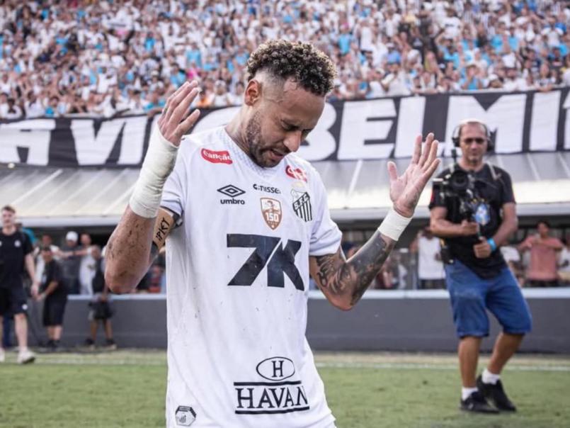 Neymar coquetea con una chica pero se lleva tremenda sorpresa