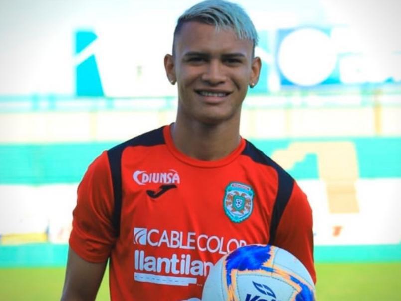 Historia de Kervin Arriaga, el jugador el AEK que casi pierde su pie y la acción de su mamá