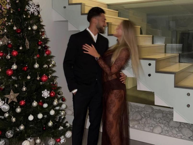 Futbolista le roba la novia a uno de sus compañeros y desata la polémica en redes sociales