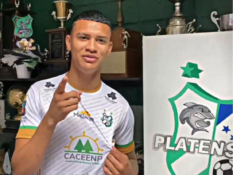 Historia de Kervin Arriaga, el jugador el AEK que casi pierde su pie y la acción de su mamá