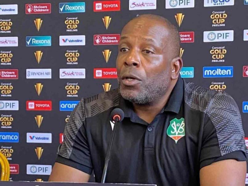 Técnico de Concacaf que dejó a Honduras sin Mundial sorprende al renunciar a su selección