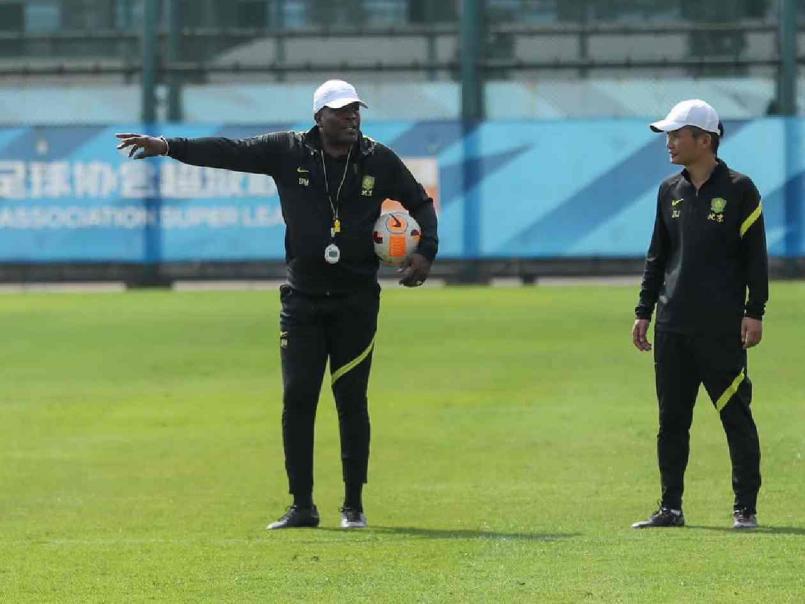 Técnico de Concacaf que dejó a Honduras sin Mundial sorprende al renunciar a su selección