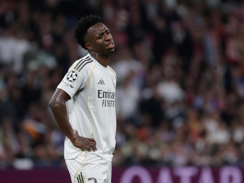 Real Madrid reclama error del VAR y sufre en Champions League; Honduras presente y Bayern deslumbra