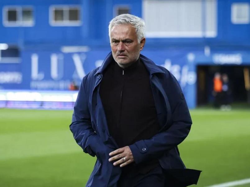 Barrida en Real Madrid: Los jugadores que se van tras llegada de Mourinho