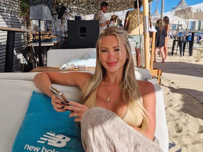 Futbolista le roba la novia a uno de sus compañeros y desata la polémica en redes sociales