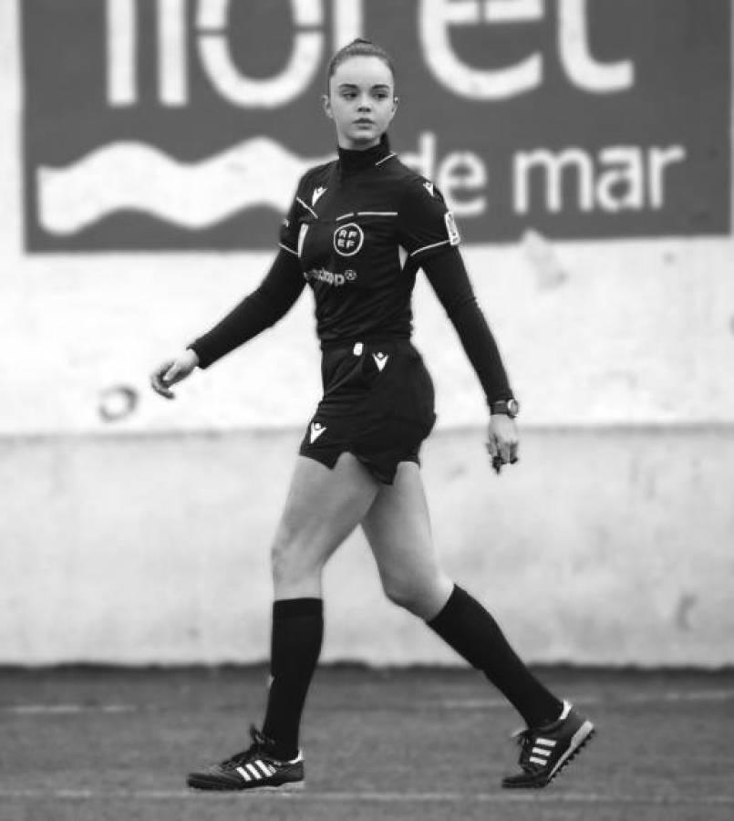 Carla García Alarcón, la bella árbitra que es tendencia; me han coqueteado en pleno partido