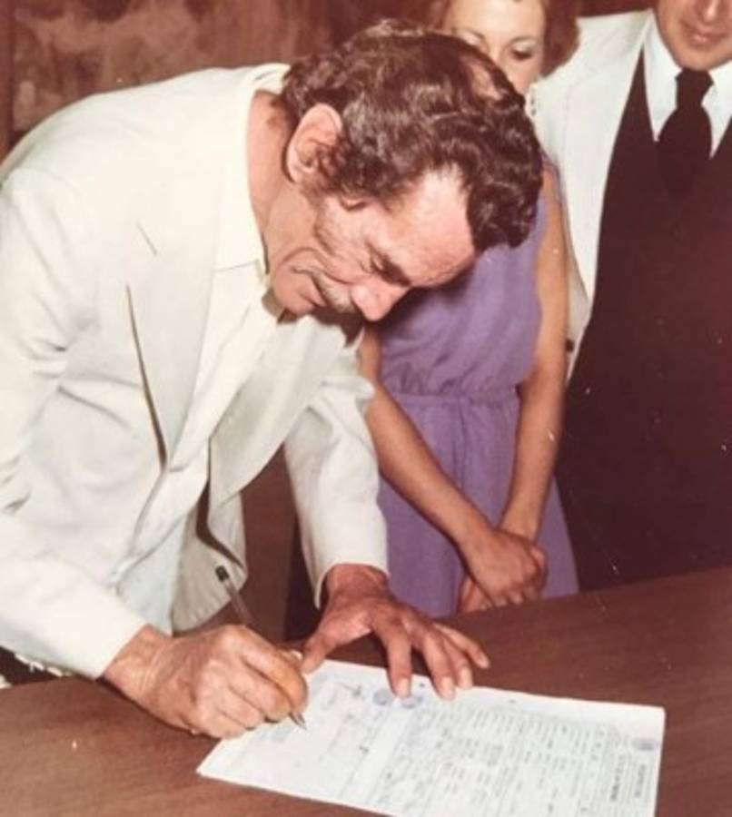 El nieto de Don Ramón suele compartir imágenes de su abuelo. Foto cortesía Instagram @miguelvaldesfotografia