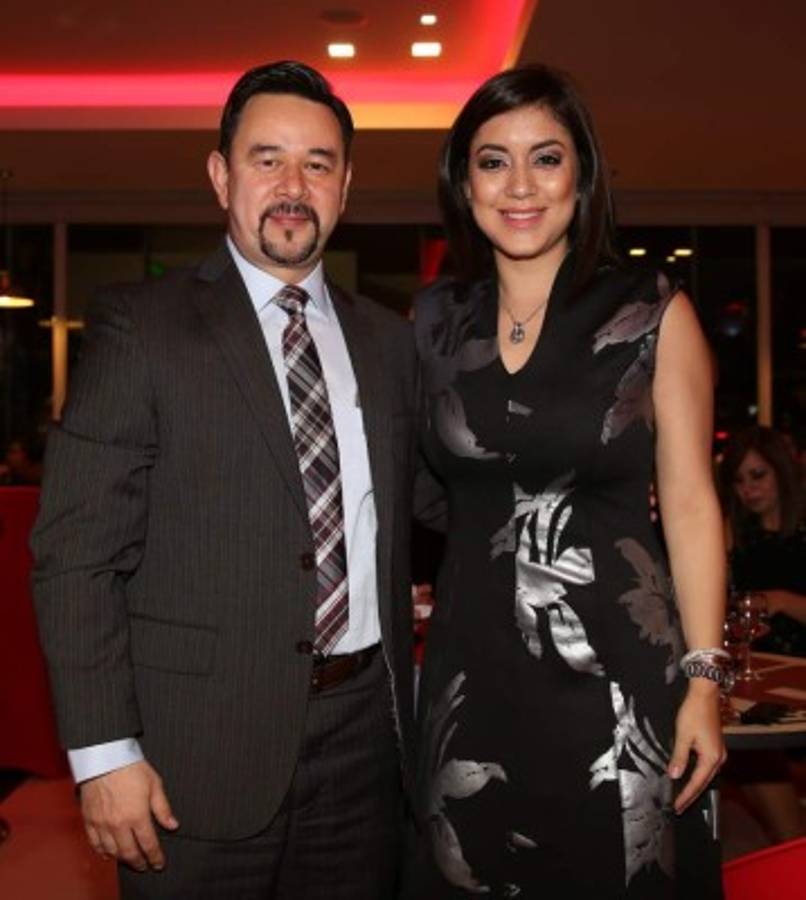 Con música inauguran el nuevo Rumba Burger