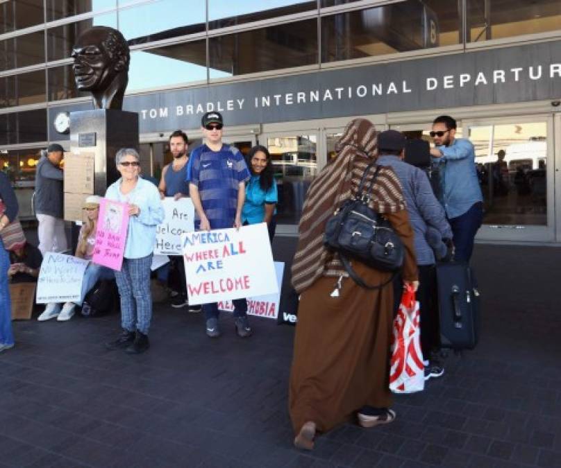 Jornada de protestas contra decreto antiinmigrantes de Trump