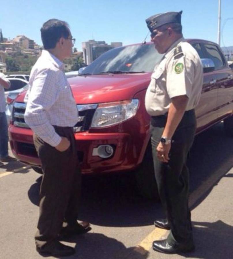 Entregan carros blindados al Instituto Nacional Penitenciario